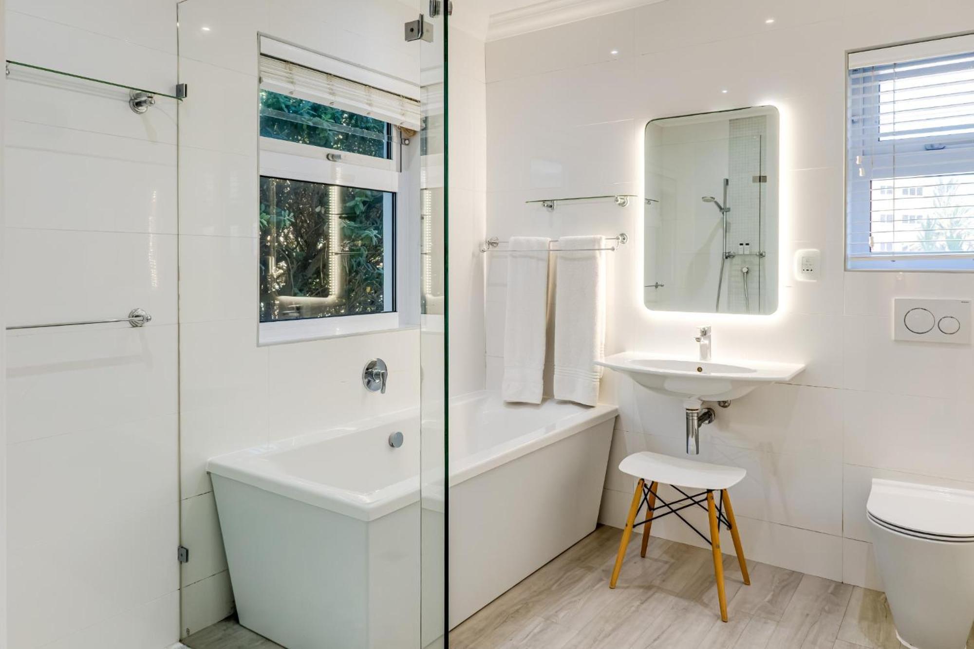 (0 m²) w okolicy Camps Bay z 2 sypialniami i 1 łazienkami Kapsztad Zewnętrze zdjęcie