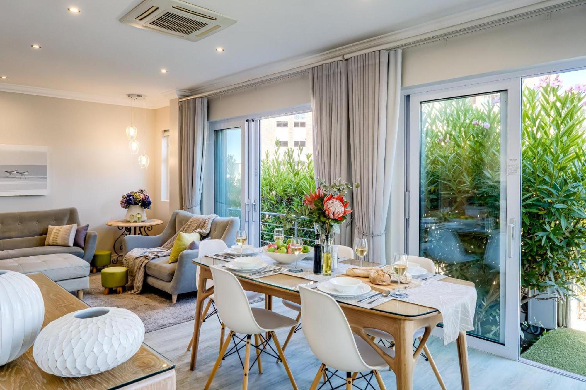(0 m²) w okolicy Camps Bay z 2 sypialniami i 1 łazienkami Kapsztad Zewnętrze zdjęcie